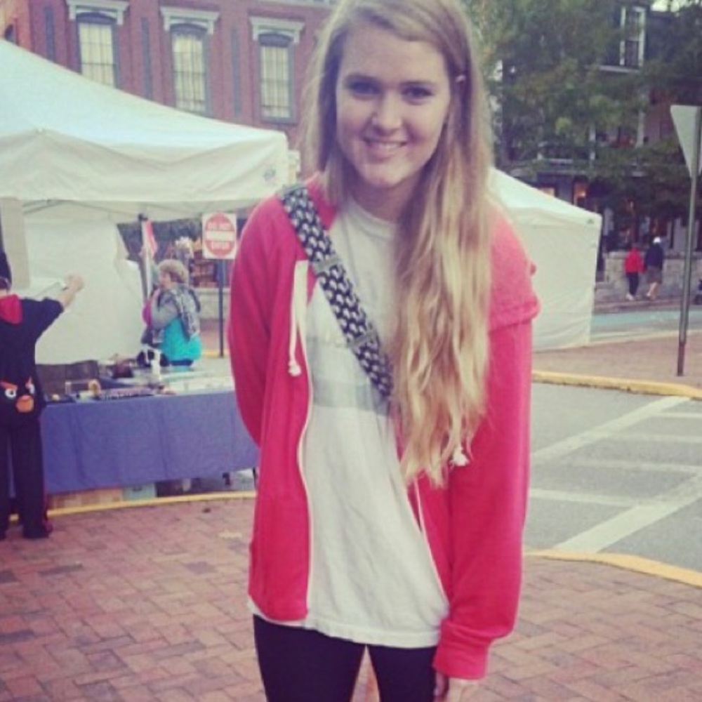 Meet your Posher, Becca